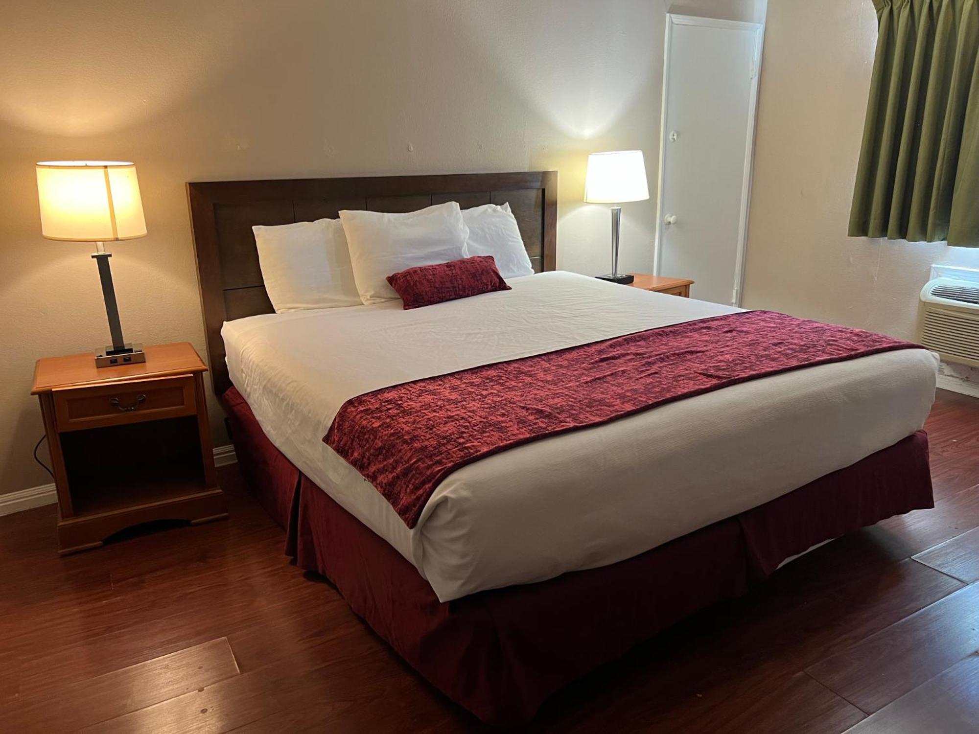 Hometown Inn North Hills San Fernando Dış mekan fotoğraf
